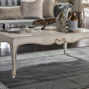Dimensiuni Masuta de cafea Mariana




Lungime
(x)119cm


Latime
(Y)69cm


Inaltime
(Z)43cm




Specificatii


 	Tip: Masuta de cafea Dining/Living
 	Dimensiune: 119x69x43cm
 	Culoare: Fildes
 	Tip picior: Picior Lemn
 	Finisaj: Auriu