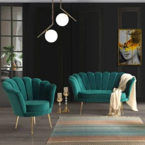 În stil deco se integrează perfect în zona de relaxare sau de primire, stilizând complet spațiul în care acestea sunt expuse. Setul se poate realiza într-o gamă variată de nuanțe. Picioarele pieselor de mobilier sunt din metal, atent confecționate. Dimensiunile fotoliului sunt de: 85 x 85 x 70 cm, iar ale canapelei cu 2 locuri este de: 145 x 85 x 70 cm. Detaliile setului sunt extrem de deosebite, ieșind în evidență și completând orice decor. Spătarul înalt îl face foarte relaxant pentru zona lombară.